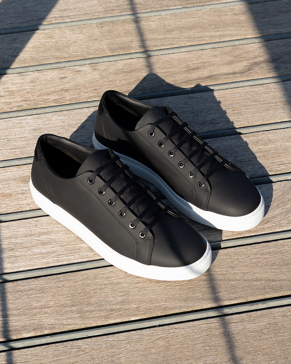 LT 01 Court Lite Jet Black