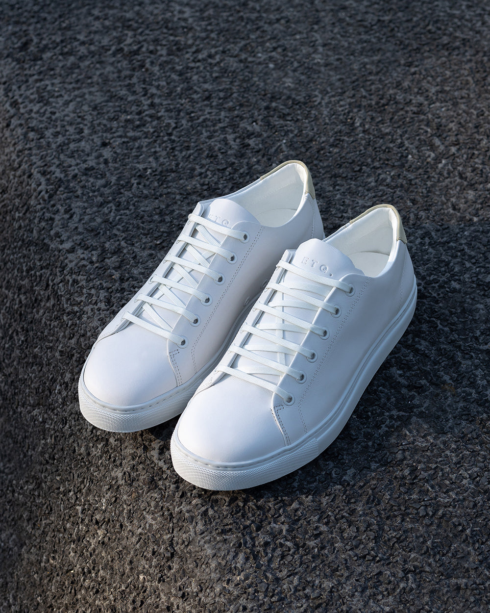 LT 01 Court Lite White / Sand