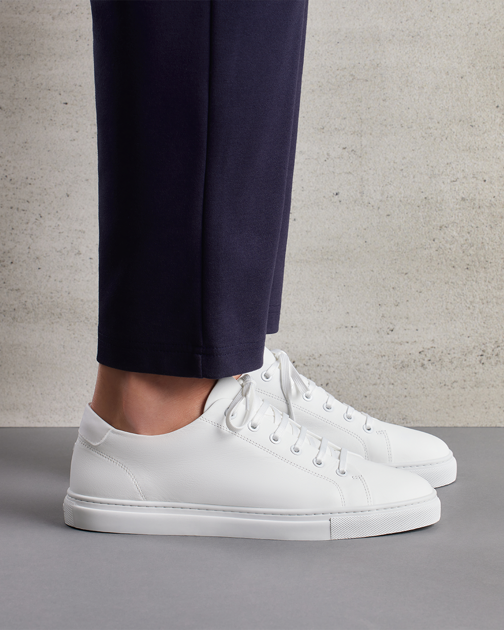 LT 01 Court Lite White