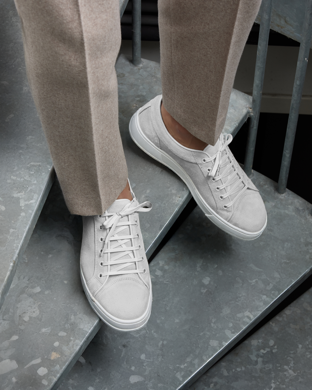 LT 01 Shades Suede Cement Grey