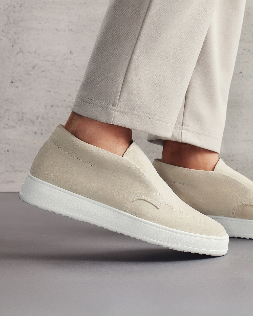 ML 01 Suede Sand