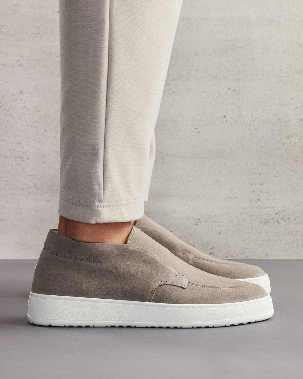 ML 01 Suede Desert Taupe