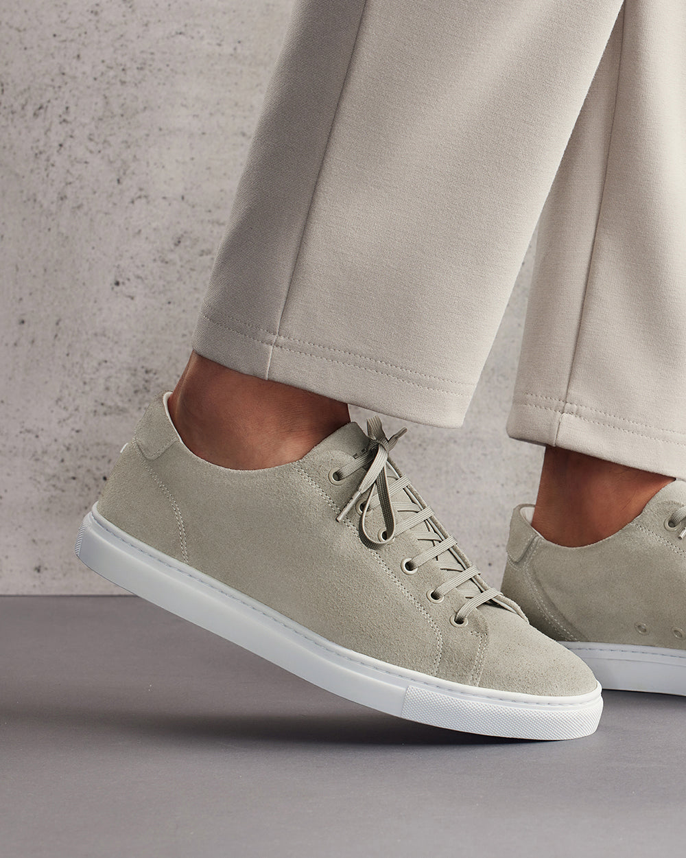 LT 01 Court Lite Suede Dark Sand