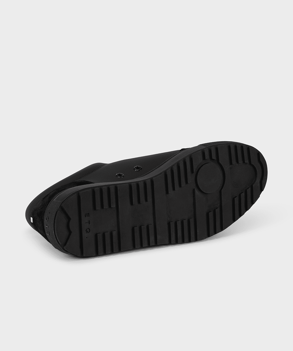 LT 02 Rugged All Black