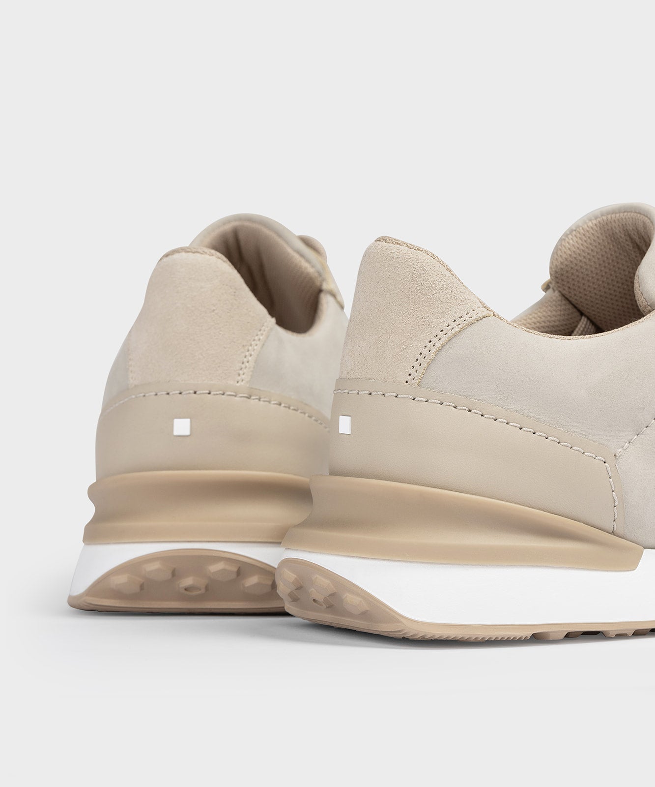 RS 02 Nubuck Sand