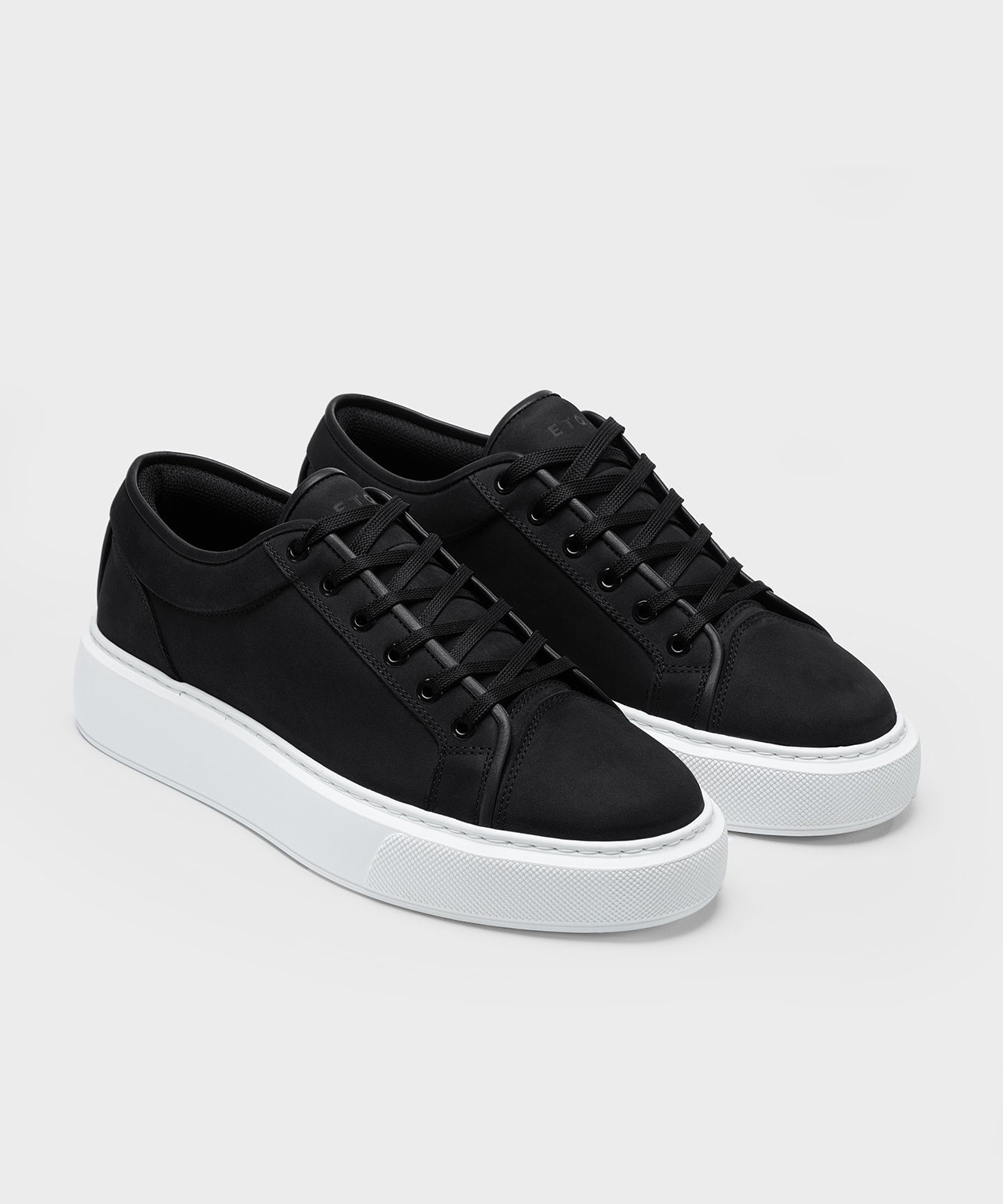 LT 01 Shades Platform Jet Black