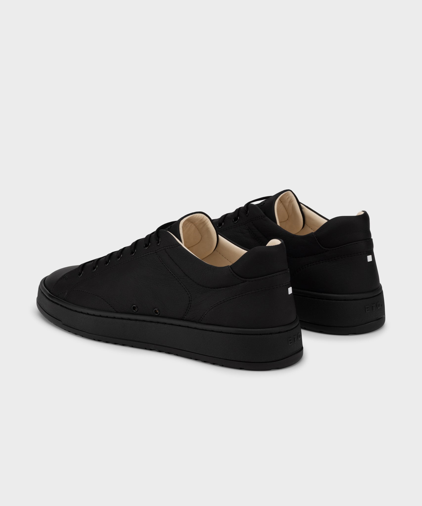 LT 04 Premium Nappa All Black