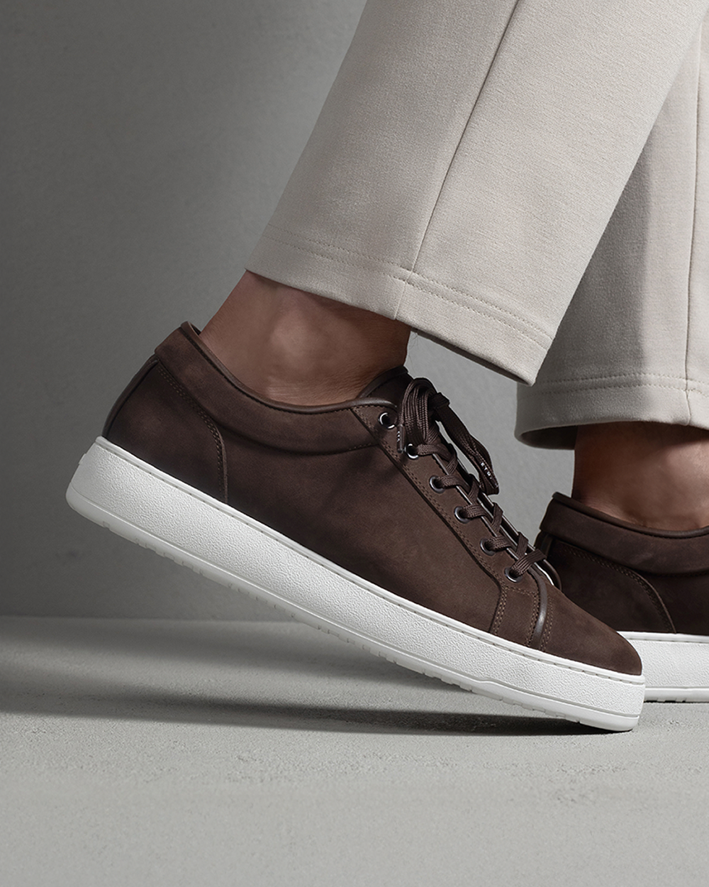 LT 01 Shades Nubuck Chocolate