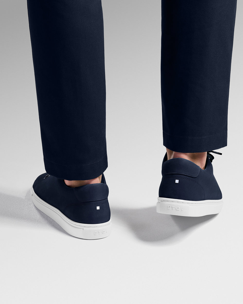 LT 01 Court Lite Nubuck Blueberry
