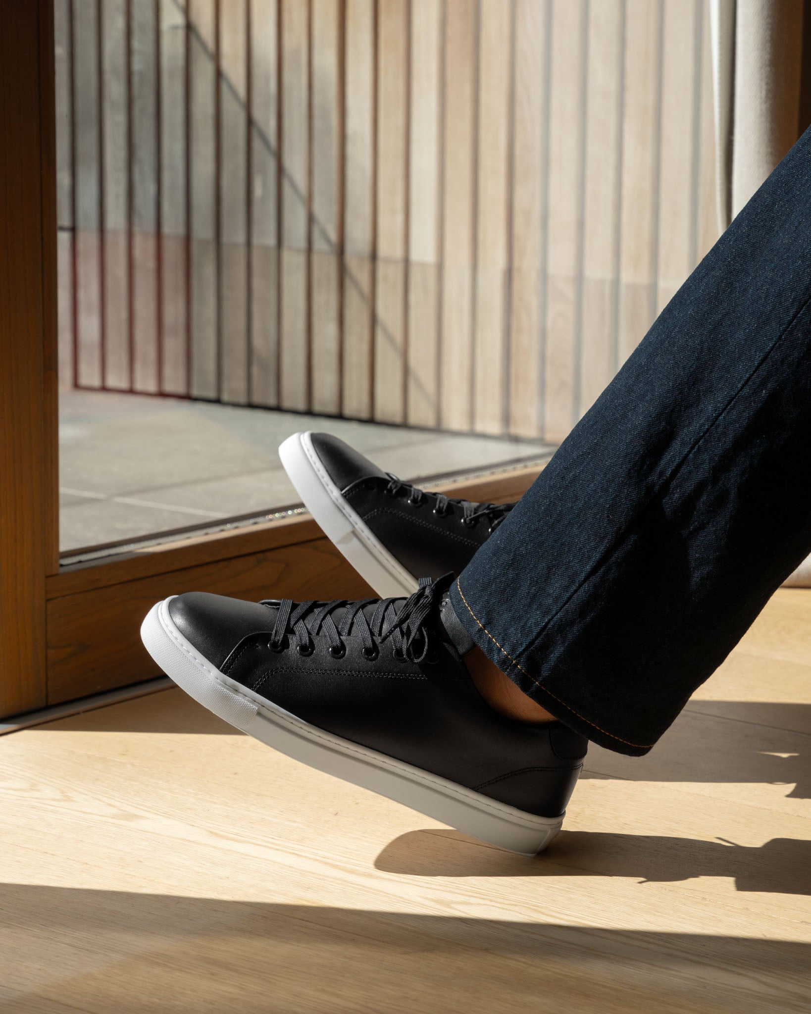 LT 01 Court Lite Premium Nappa Jet Black