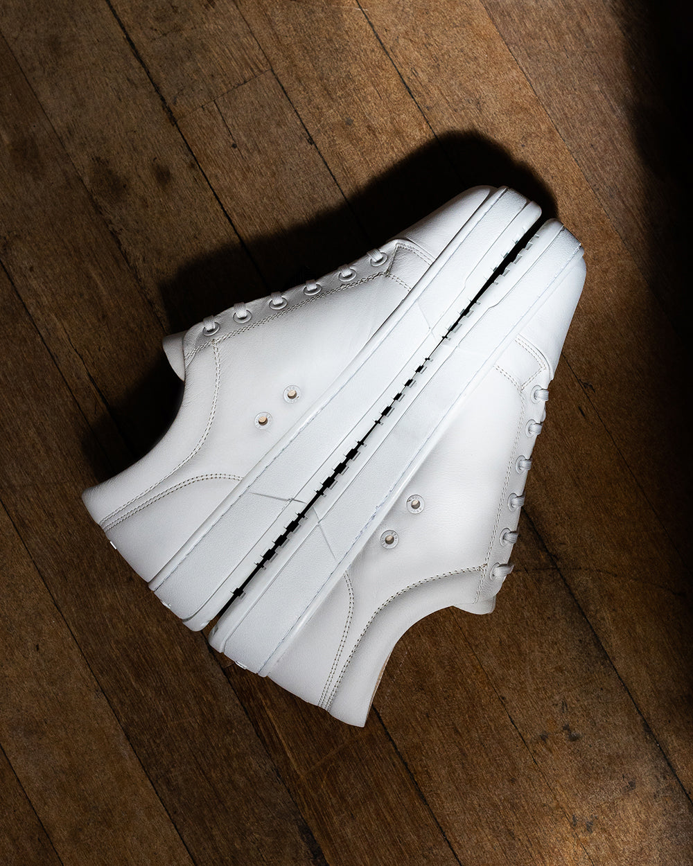 LT 01 Premium Nappa White