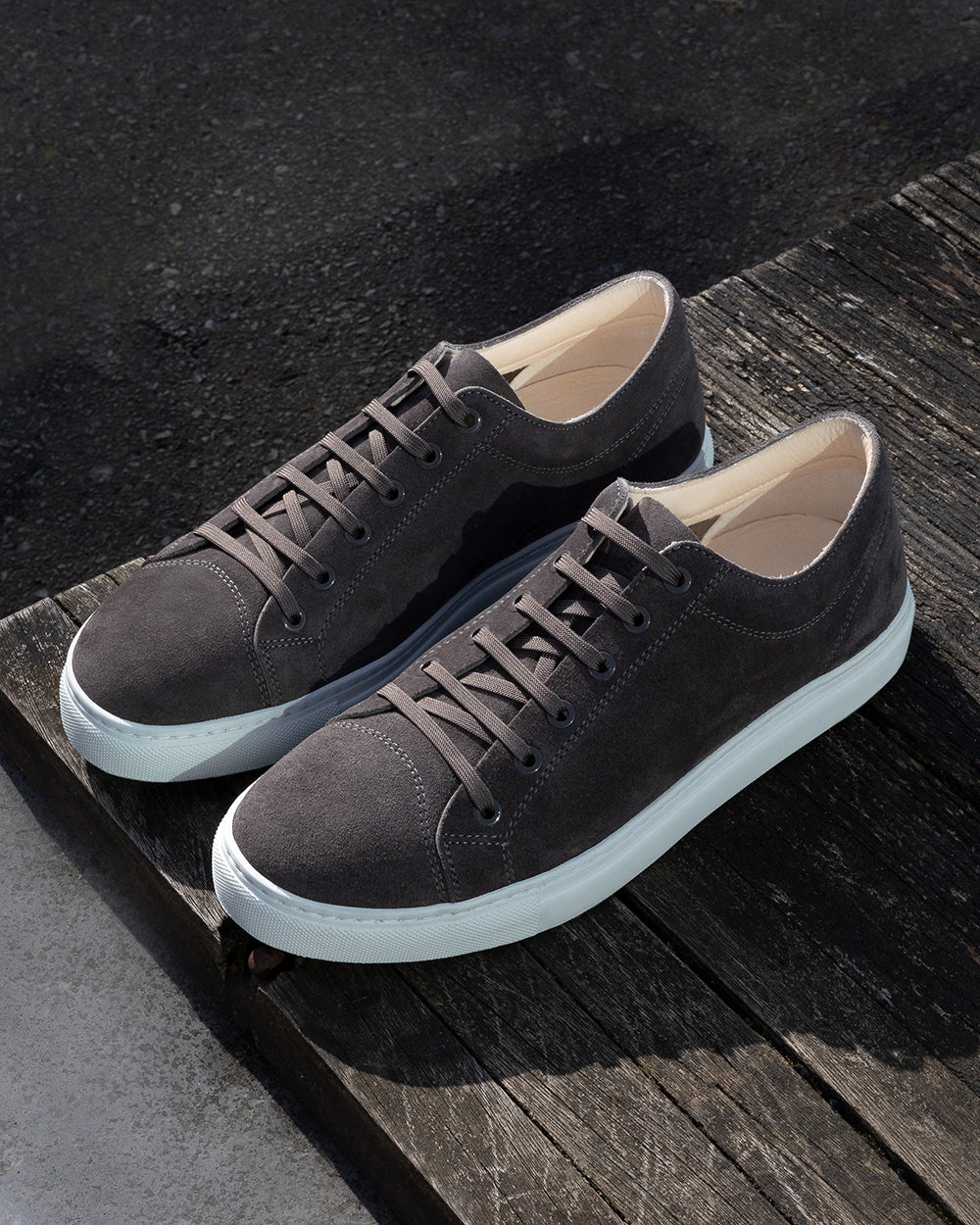 LT 01 Premium Suede Stone Grey