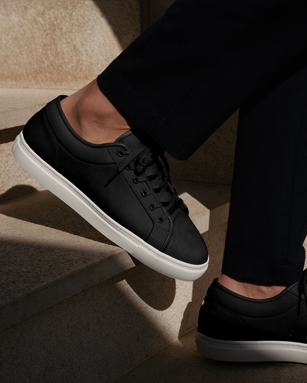 LT 01 Essence Nubuck Jet Black