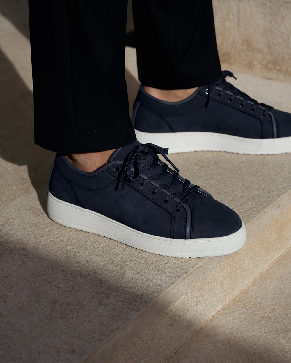 LT 01 Shades Nubuck Blueberry