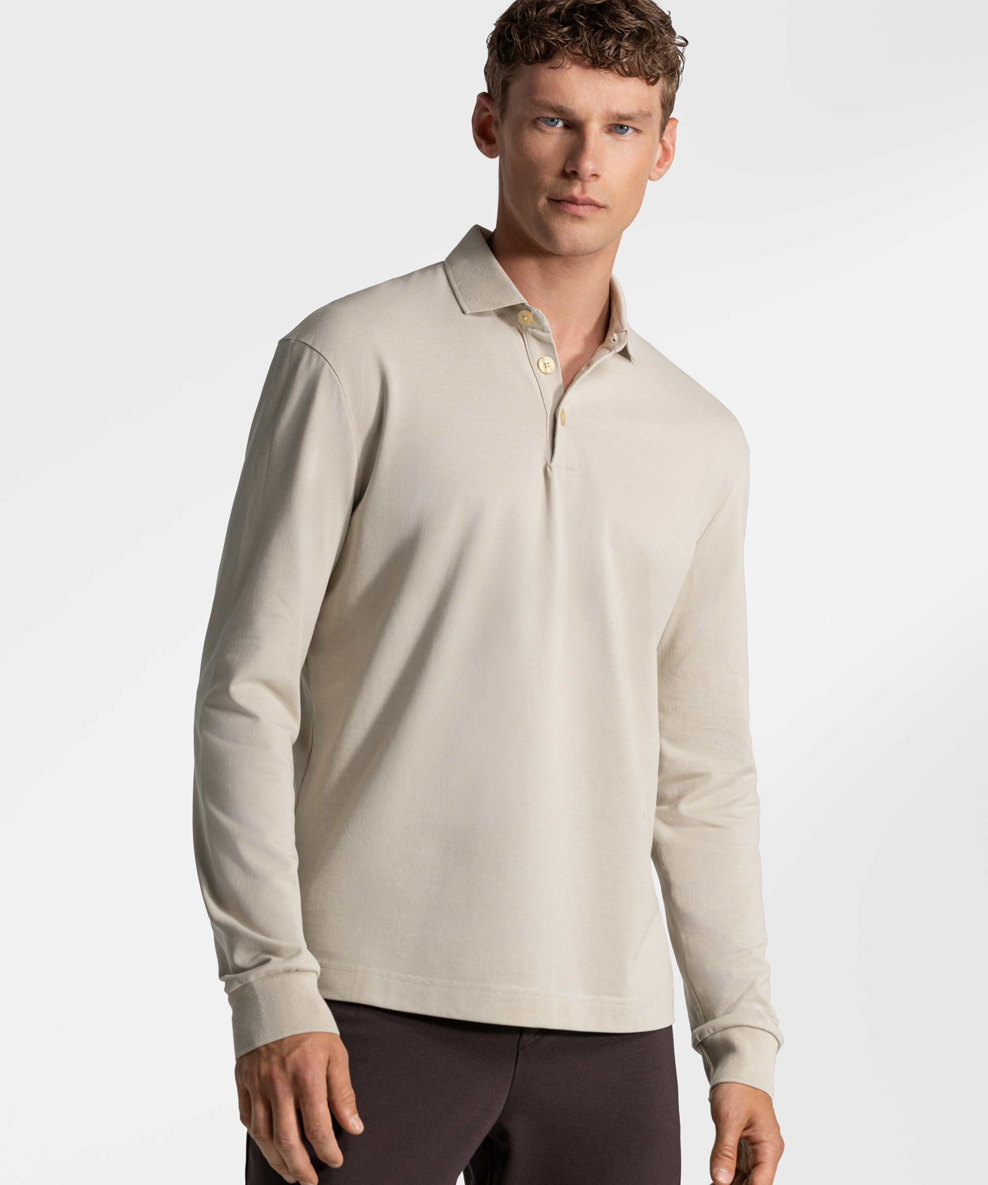 PO 01 Essence Longsleeve Sand