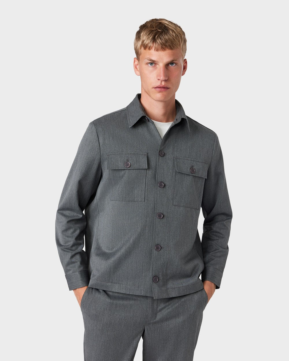 OS 02 Essence 2.0 Ash Grey – overshirt in grey, photo 3