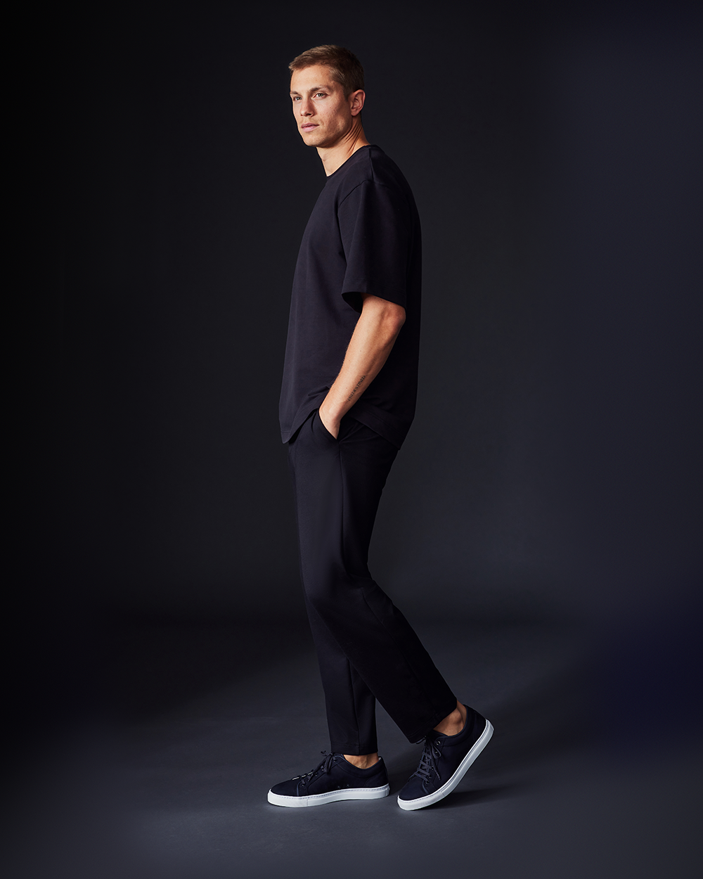 TS 01 Essence Oversized Black