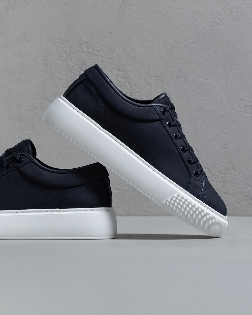 LT 01 Shades Platform Blueberry