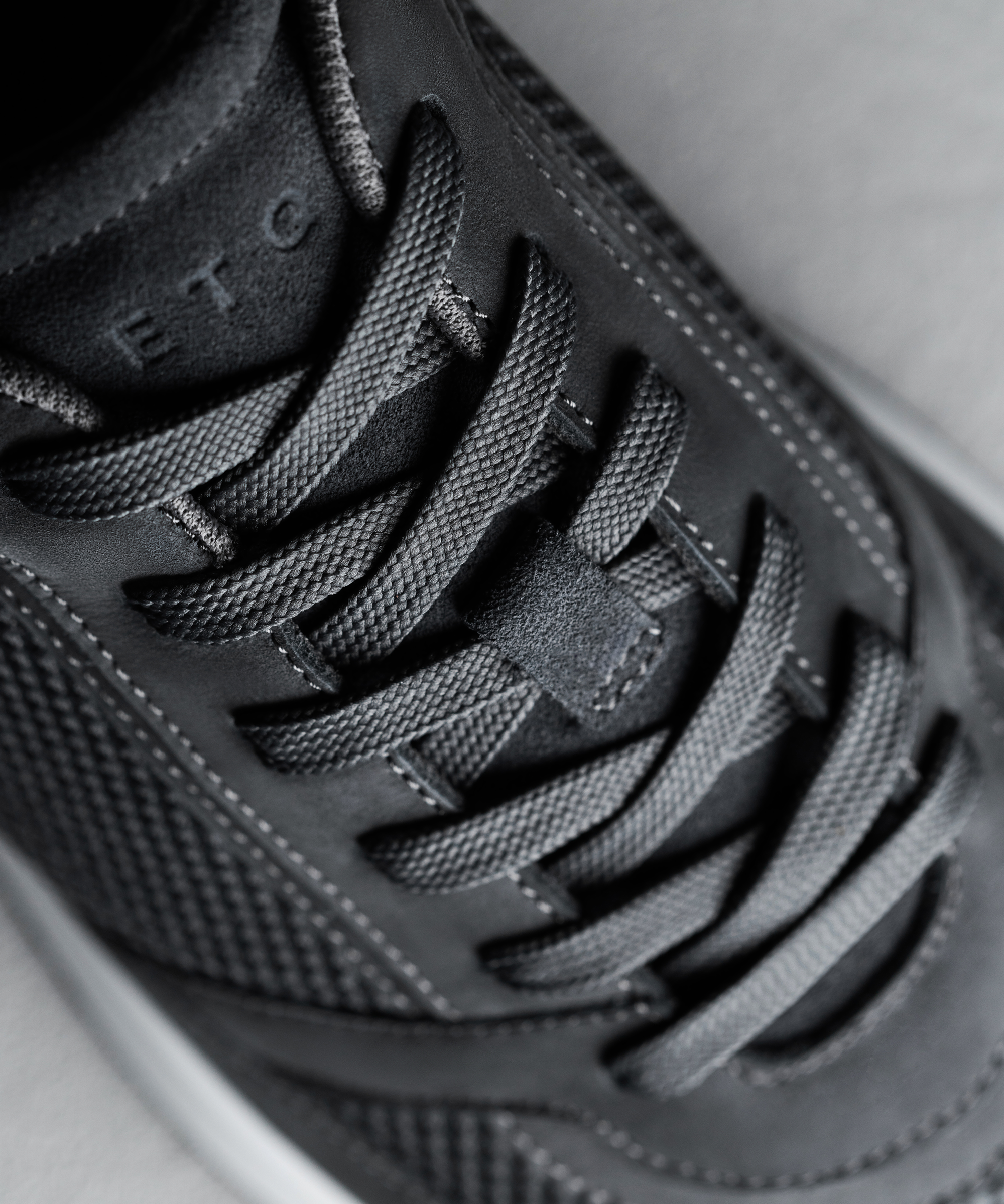 RS 01 Anthracite