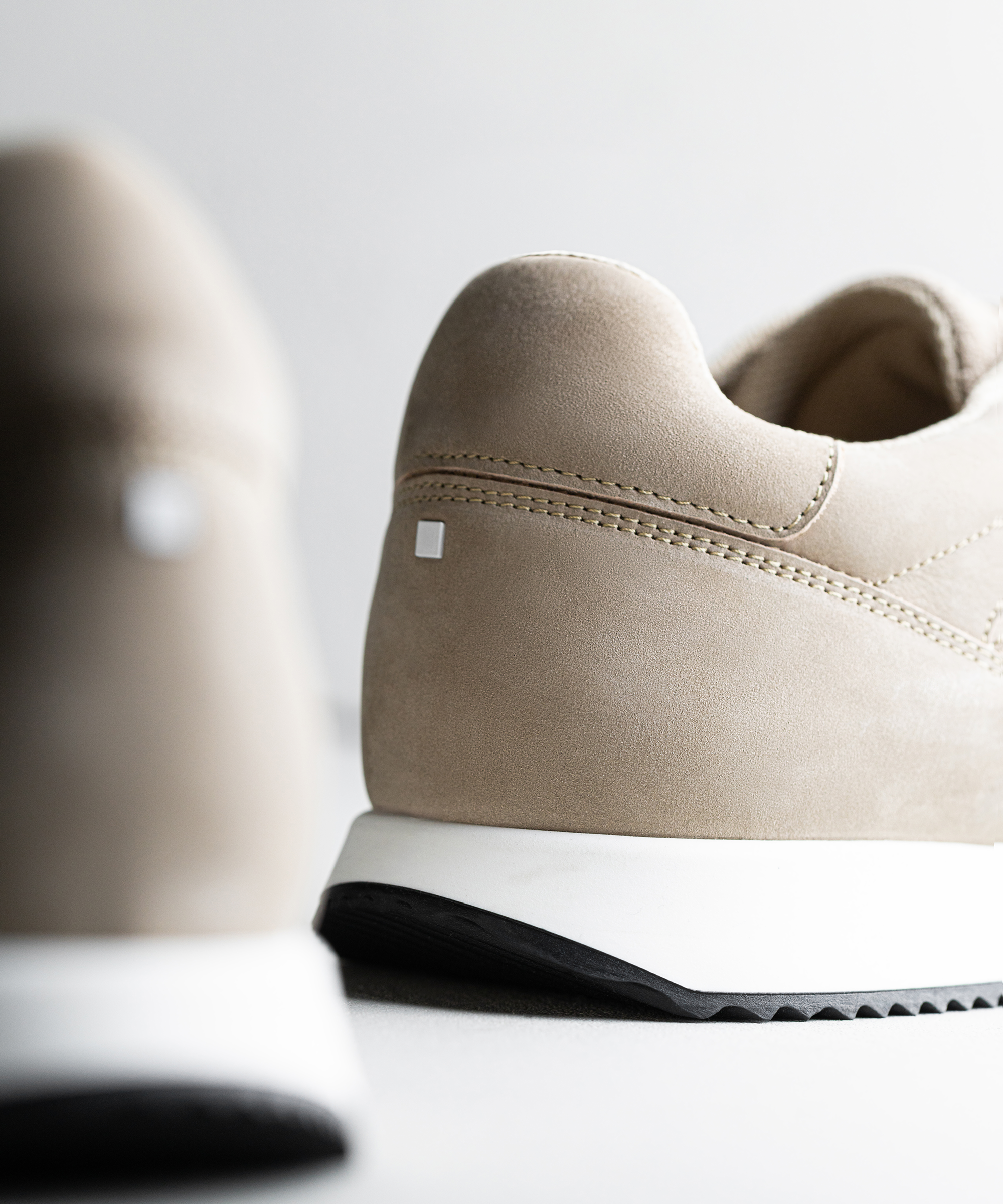 RS 01 Desert Taupe