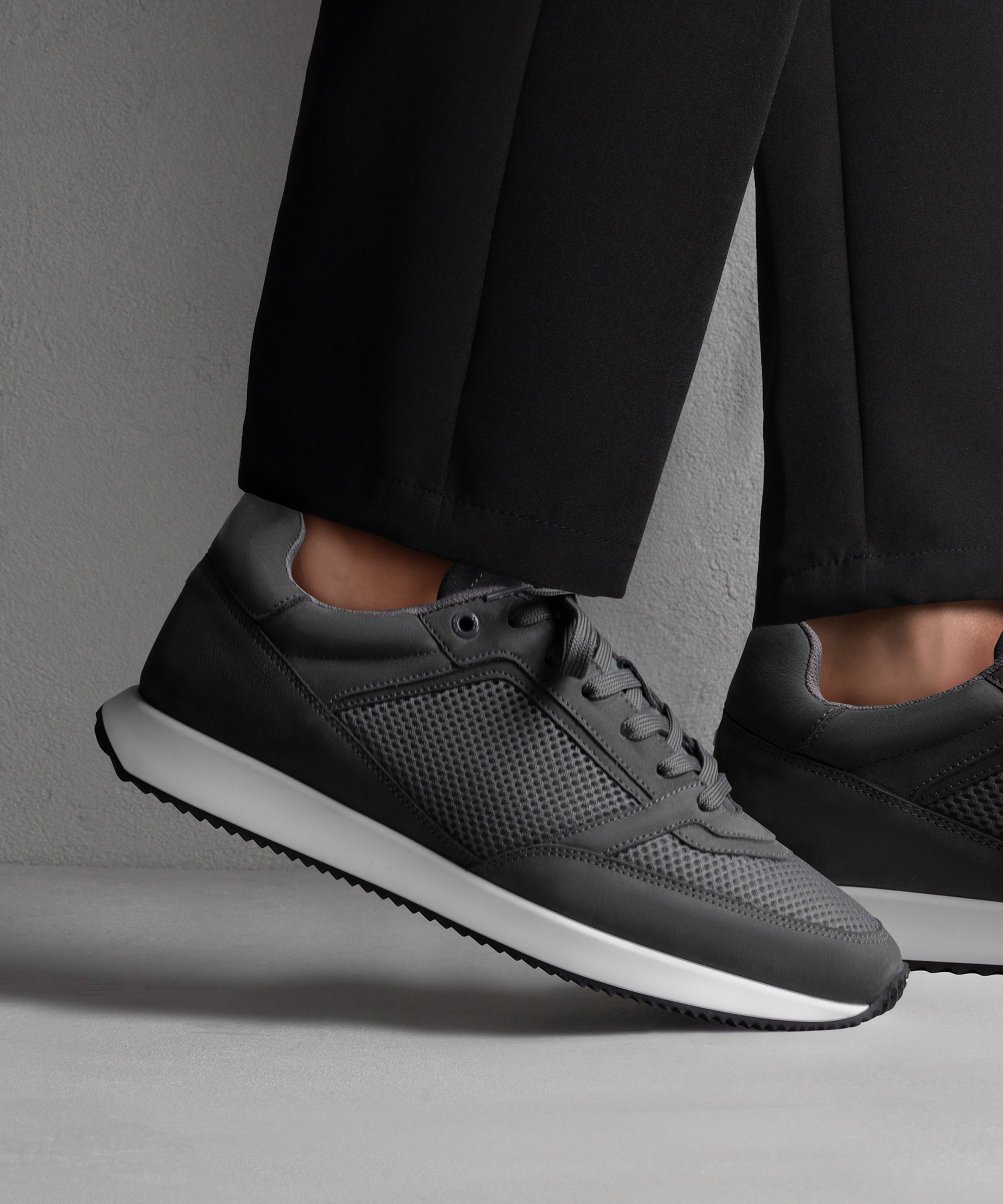 RS 01 Lightweight Anthracite