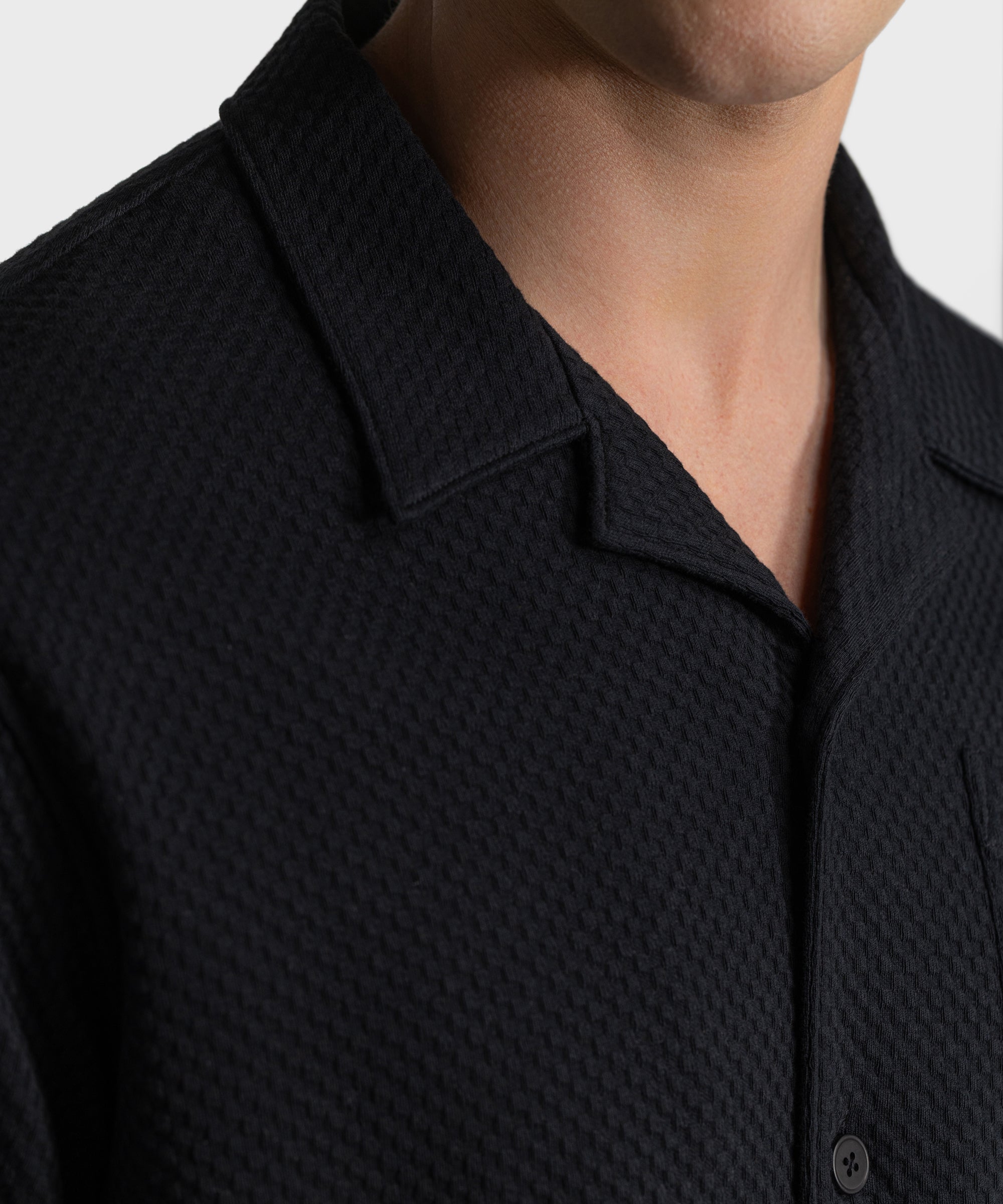 SH 04 Jacquard Black