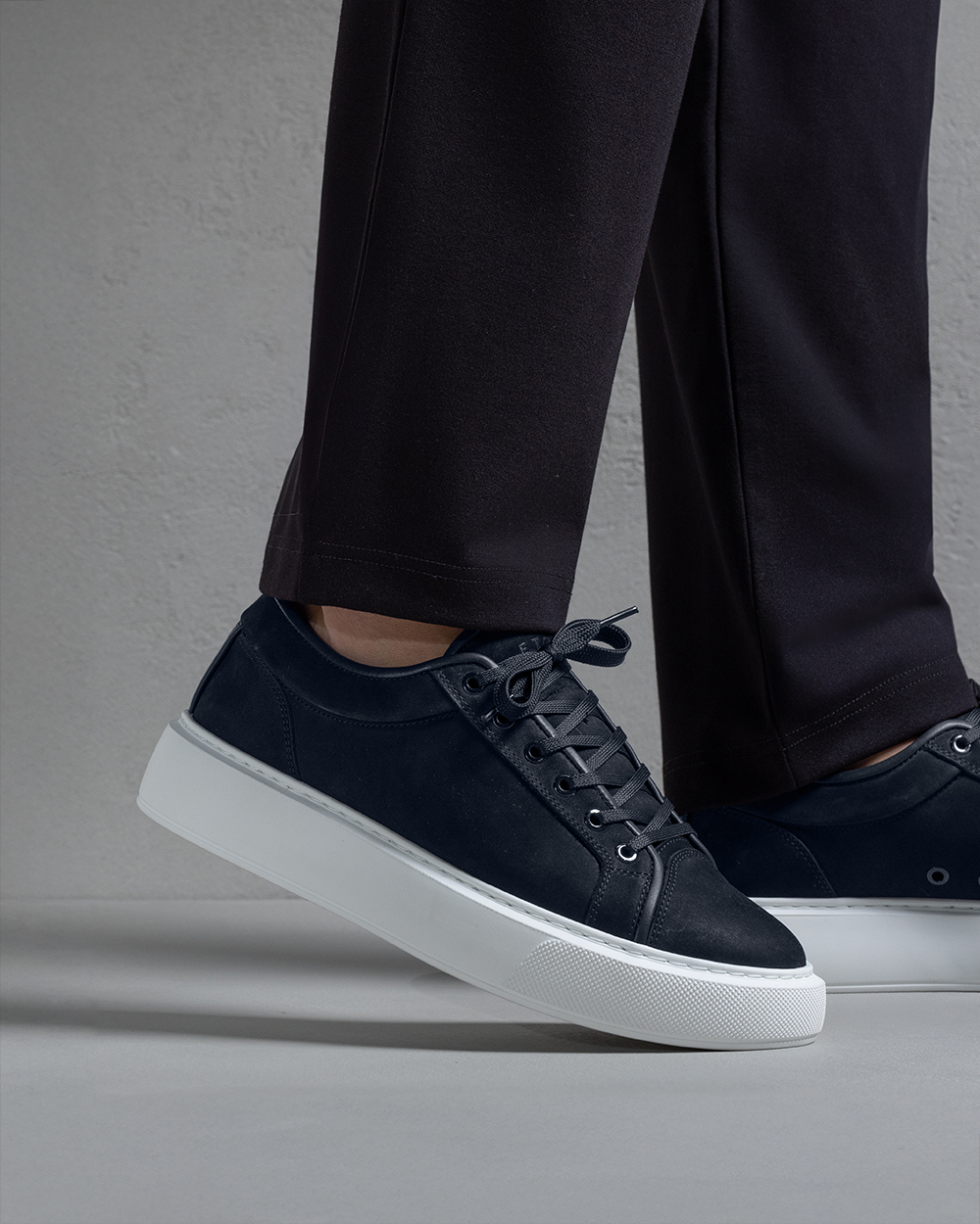 LT 01 Shades Platform Blueberry