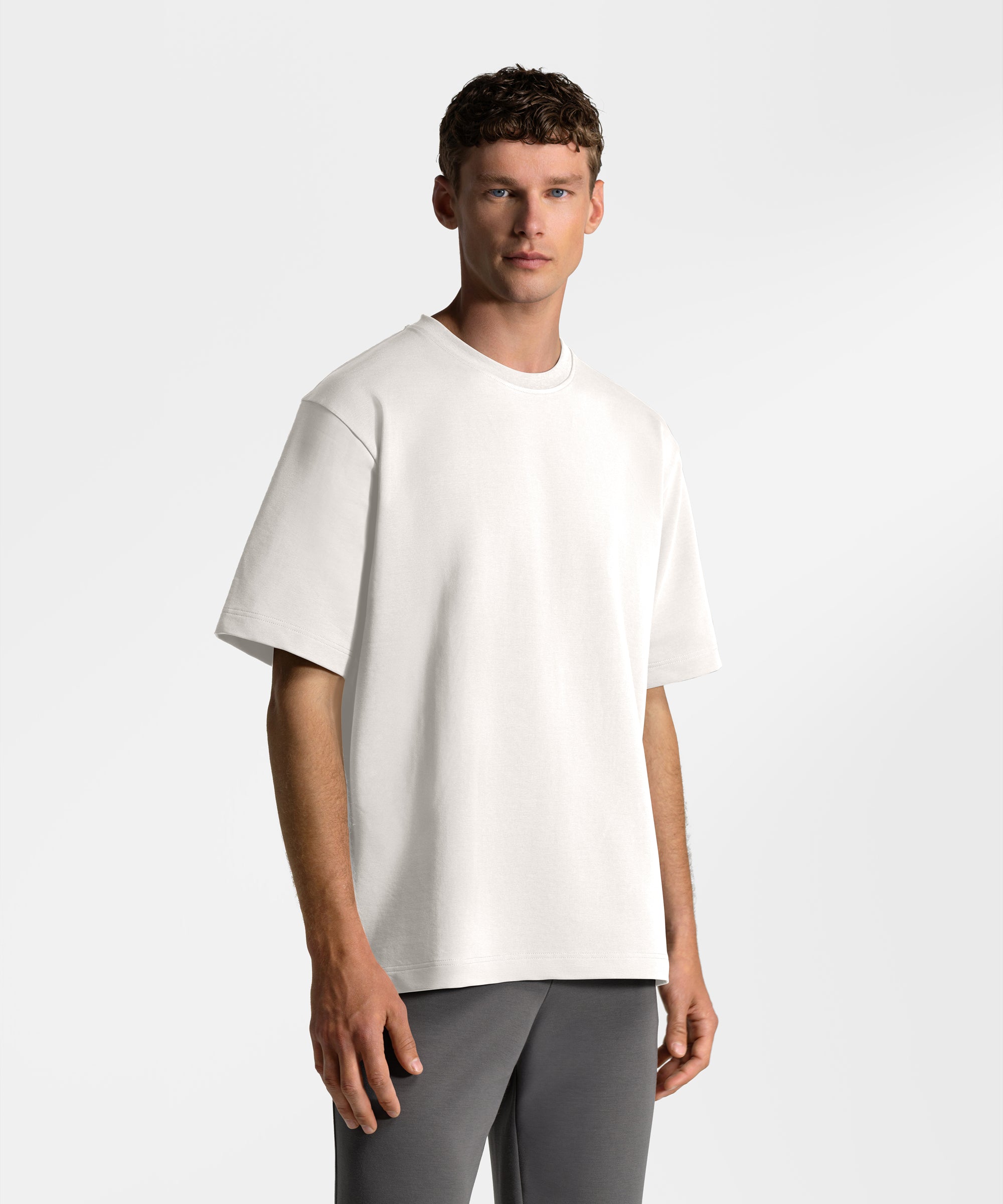 TS 01 Essence Oversized Heavyweight Off White 2.0 – bílé tričko ze strečové bavlny, foto 3