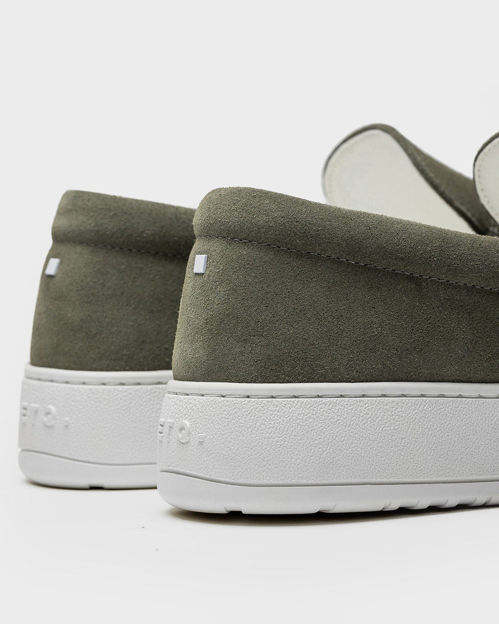 LS 01 Suede Vetiver Green – loafers in green suede, photo 9