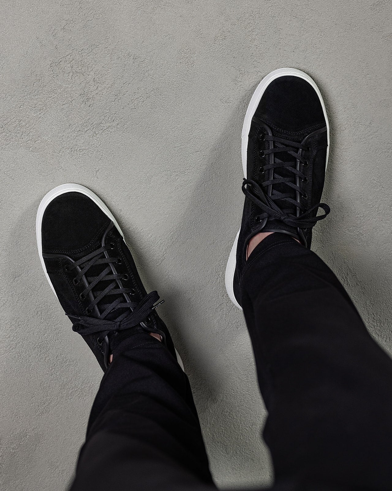 LT 01 Shades Suede Jet Black – sneakers in black suede, photo 4