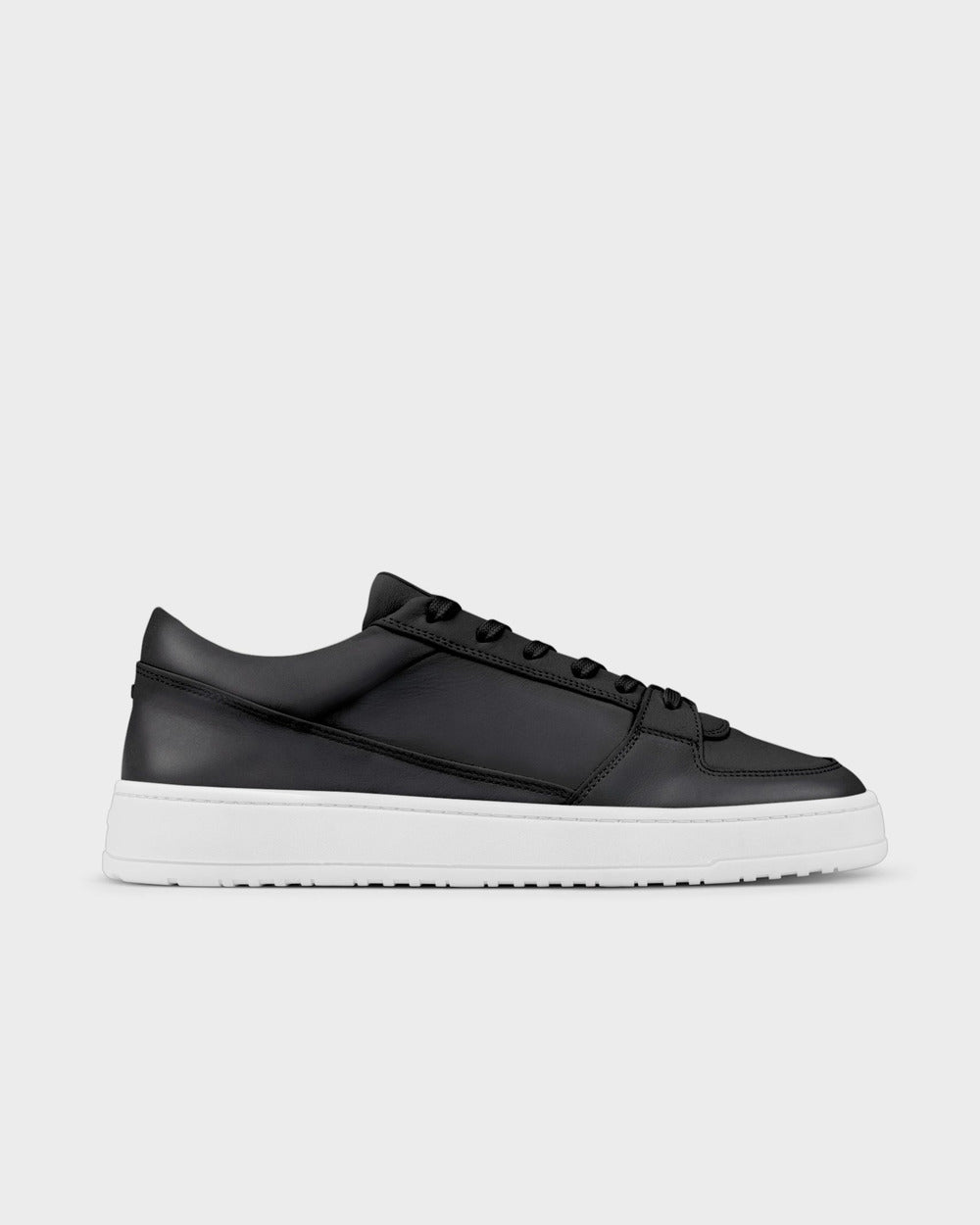 LT 03 Premium Nappa Jet Black – sneakers in black nappa leather