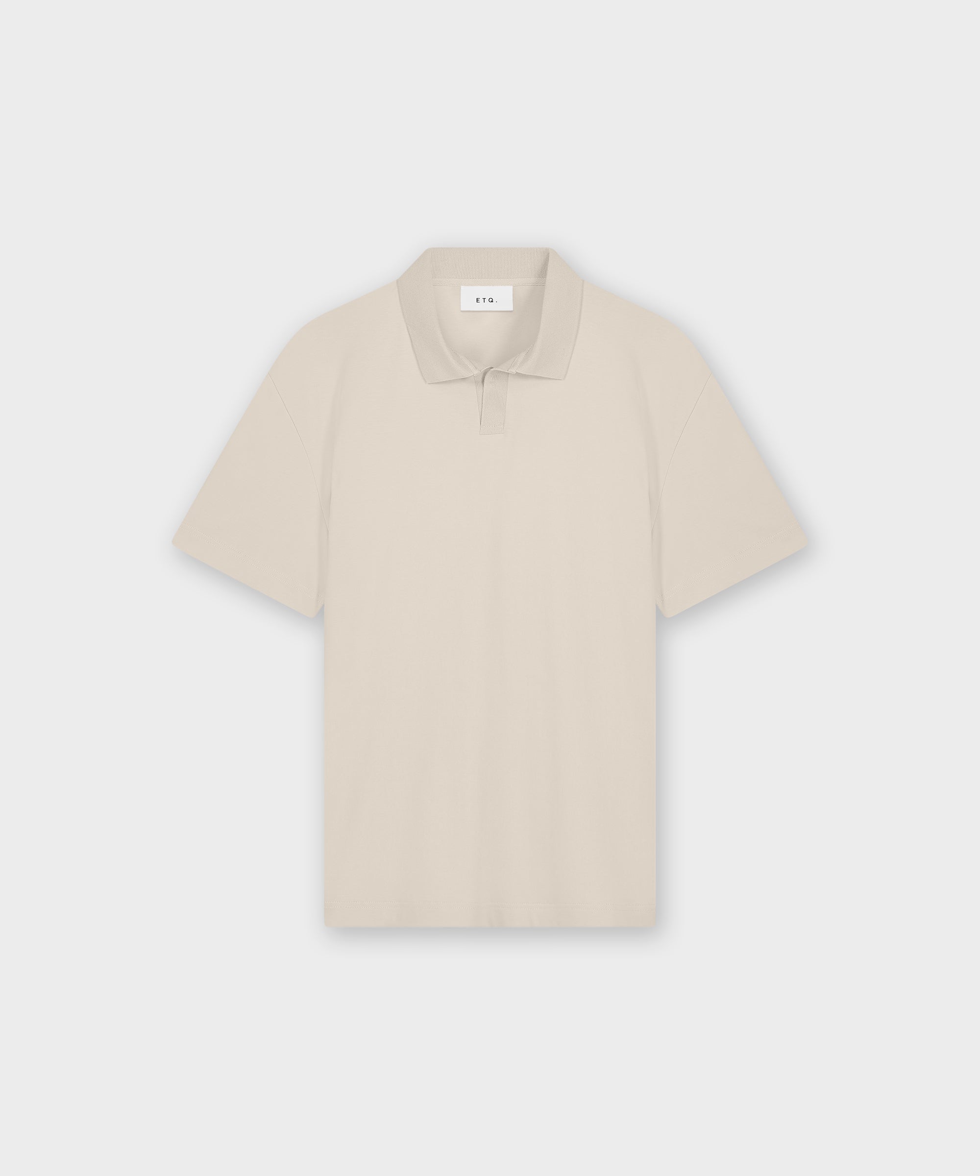 PO 02 Essence Buttonless Sand