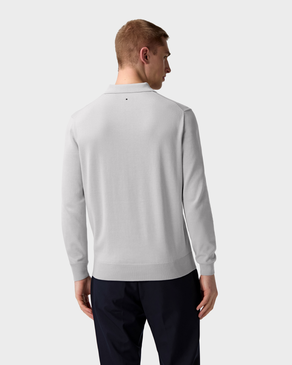 PO 04 Tailored Longsleeve Cement Grey