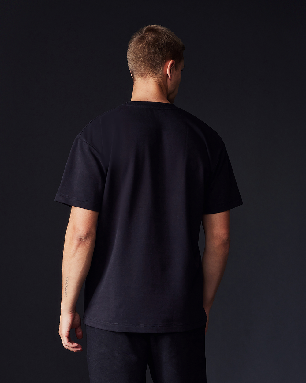 TS 01 Essence Regular Black