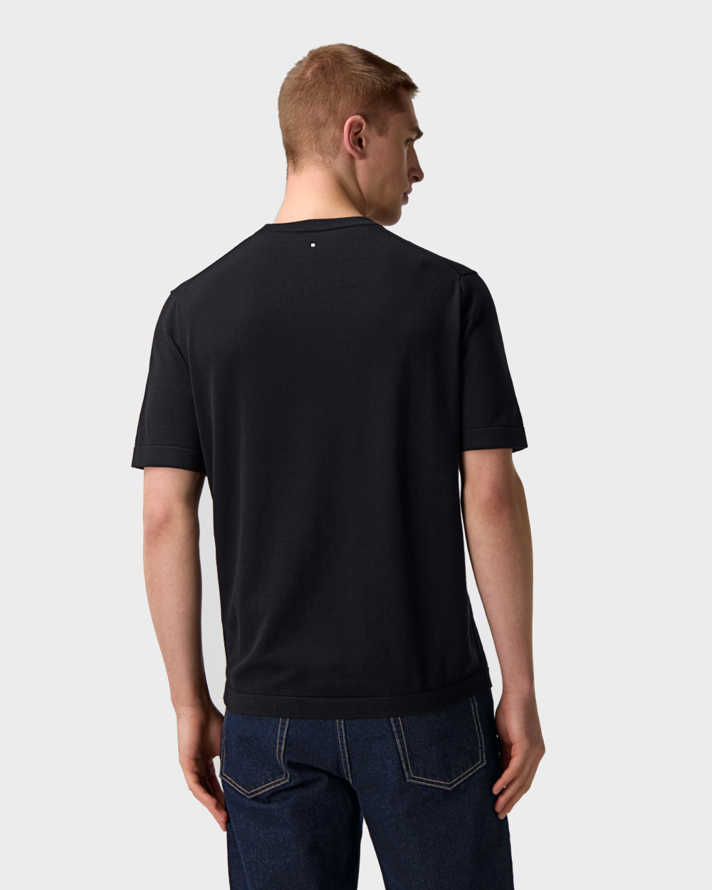 Men's black tailored fit t-shirt in cotton - TS 04 Black