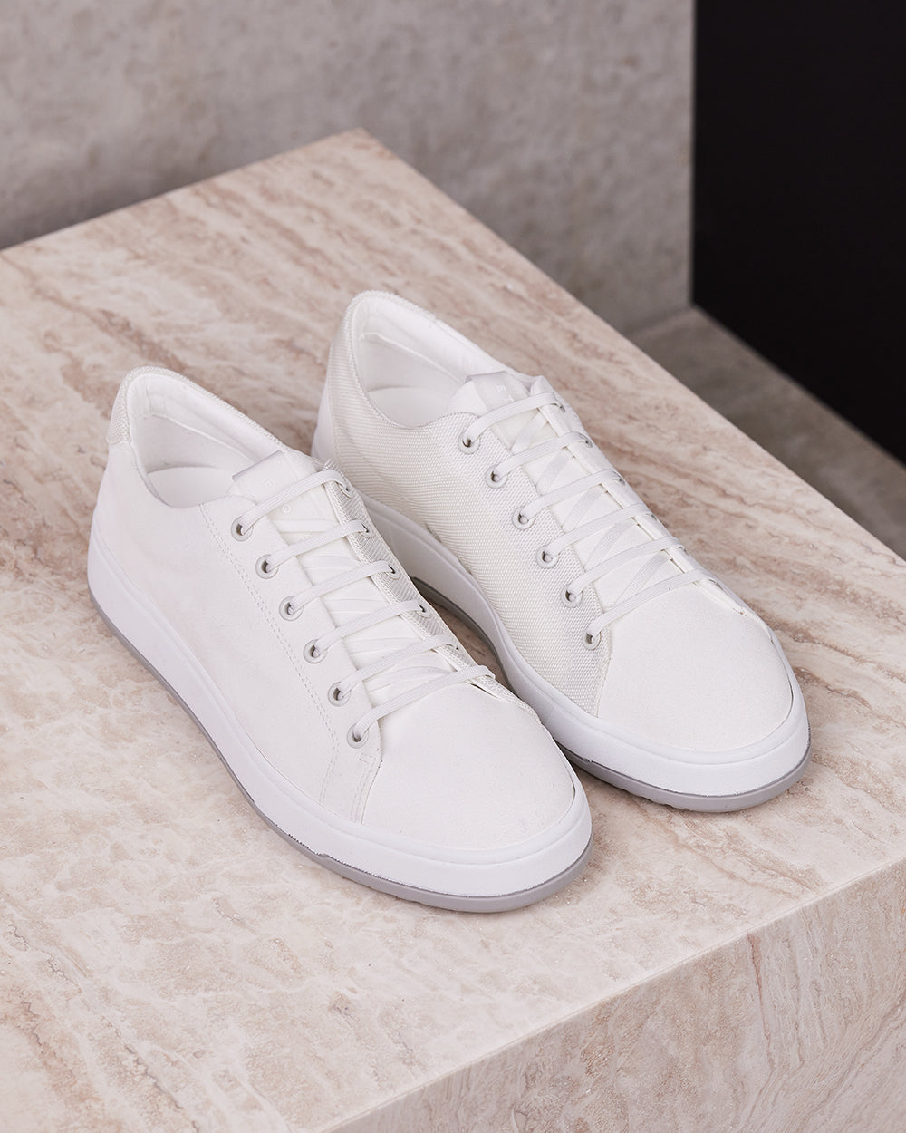 LT 01 Premium Court Off-White