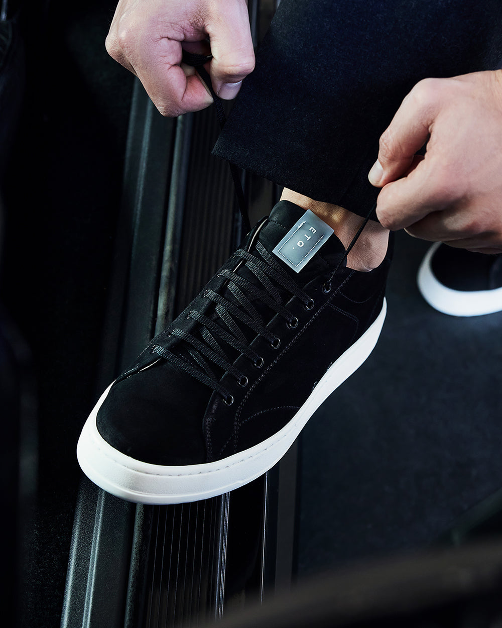 LT 04 Shades Nubuck Jet Black