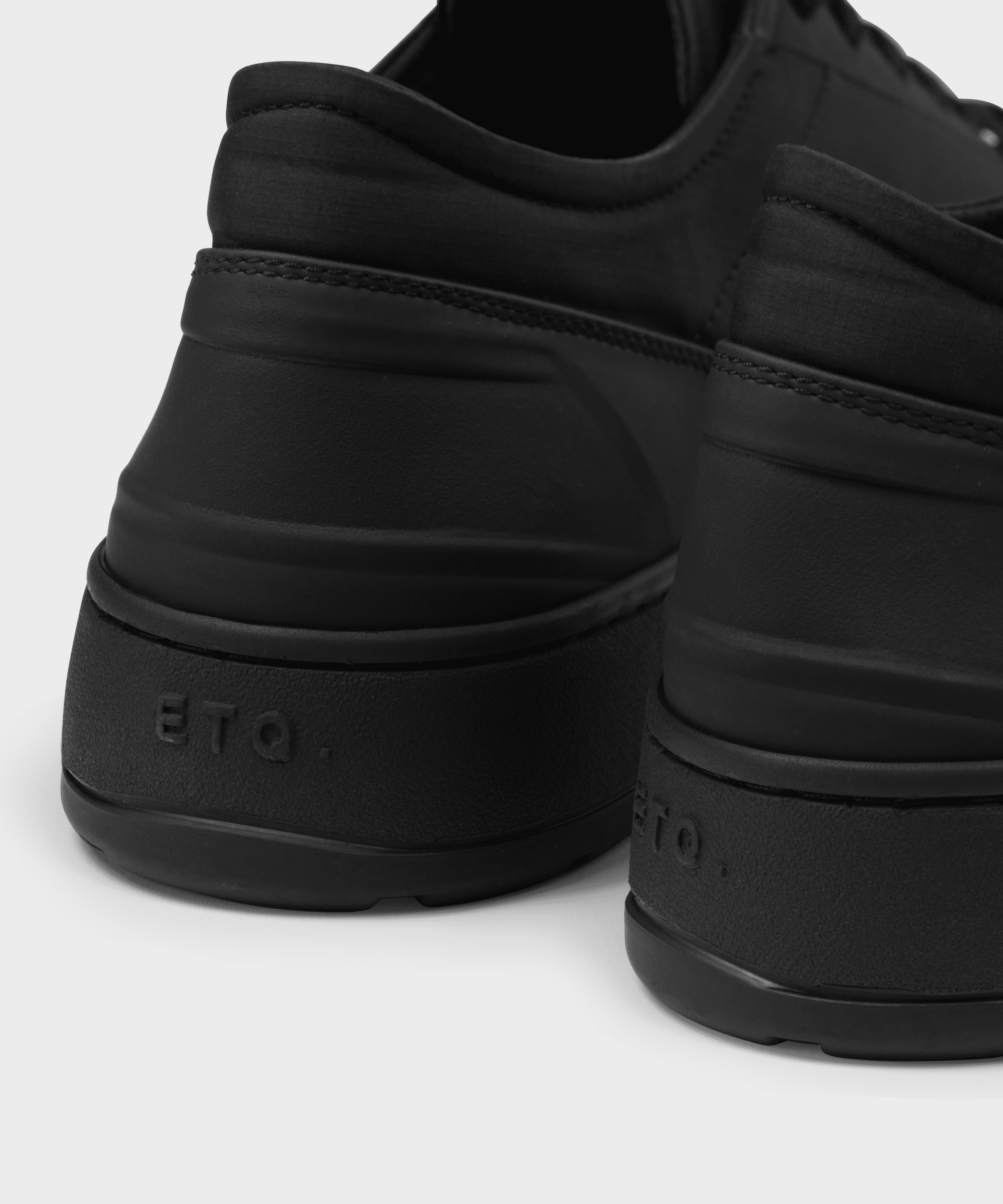 LT 03 Tech VEGEA® All Black