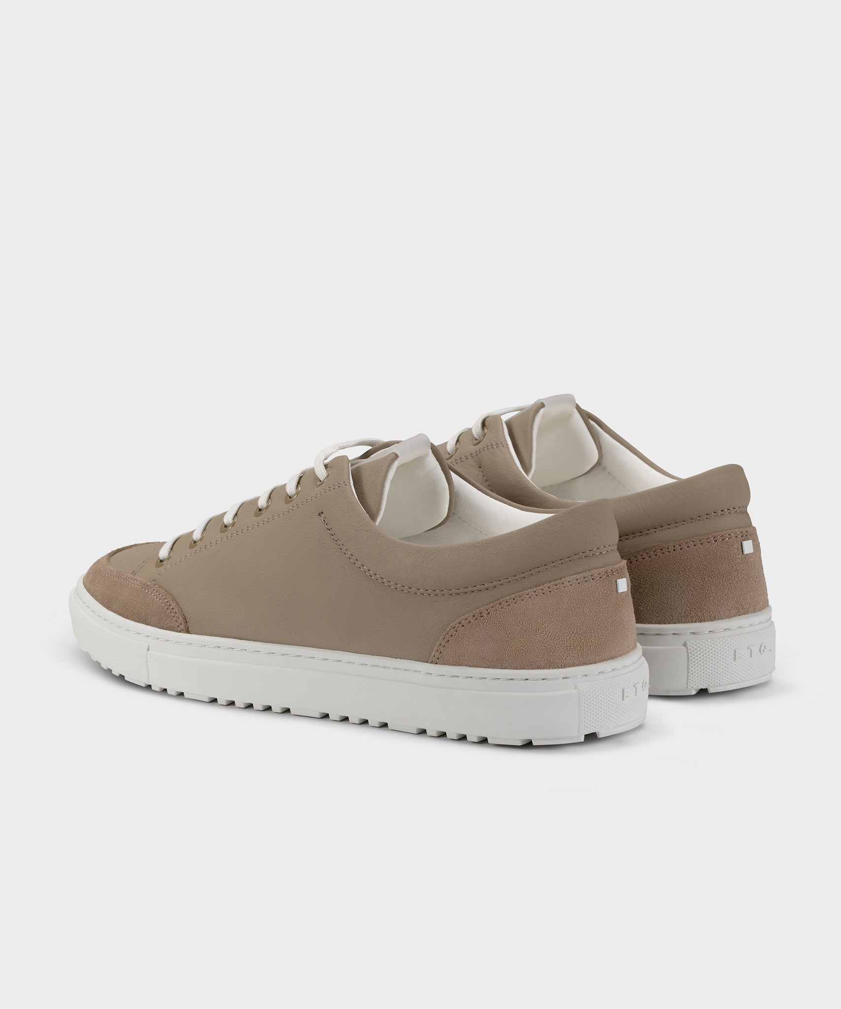 LT 02 Stoer Taupe