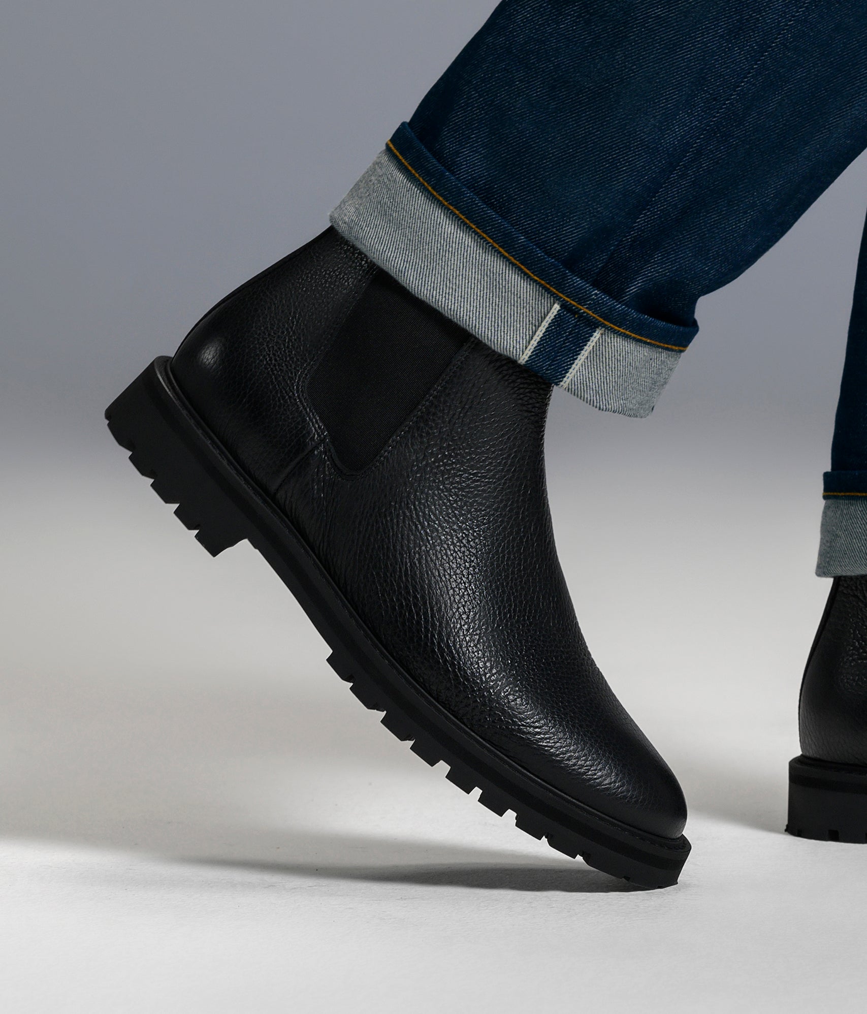 CB 01 Rugged All Black