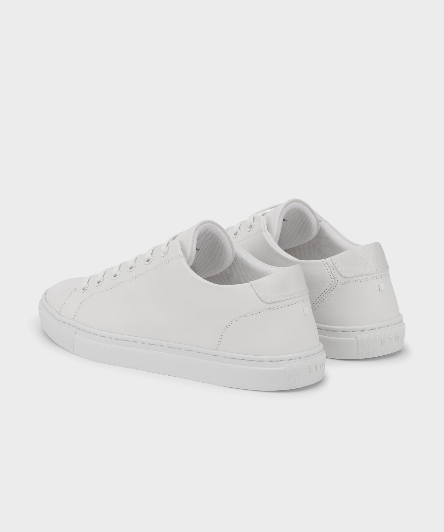 LT 01 Court Lite White