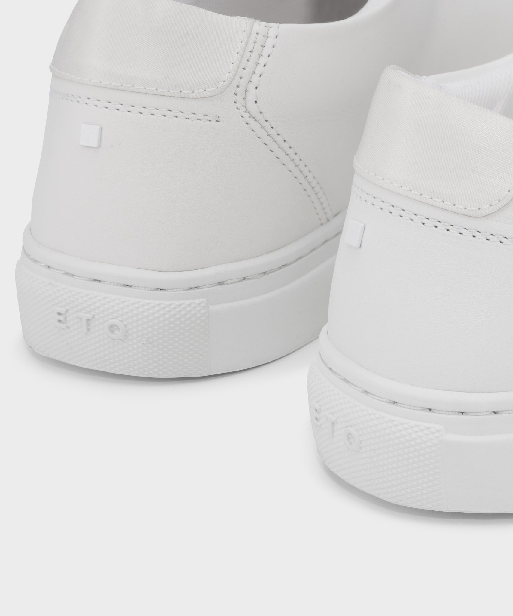 LT 01 Court Lite White