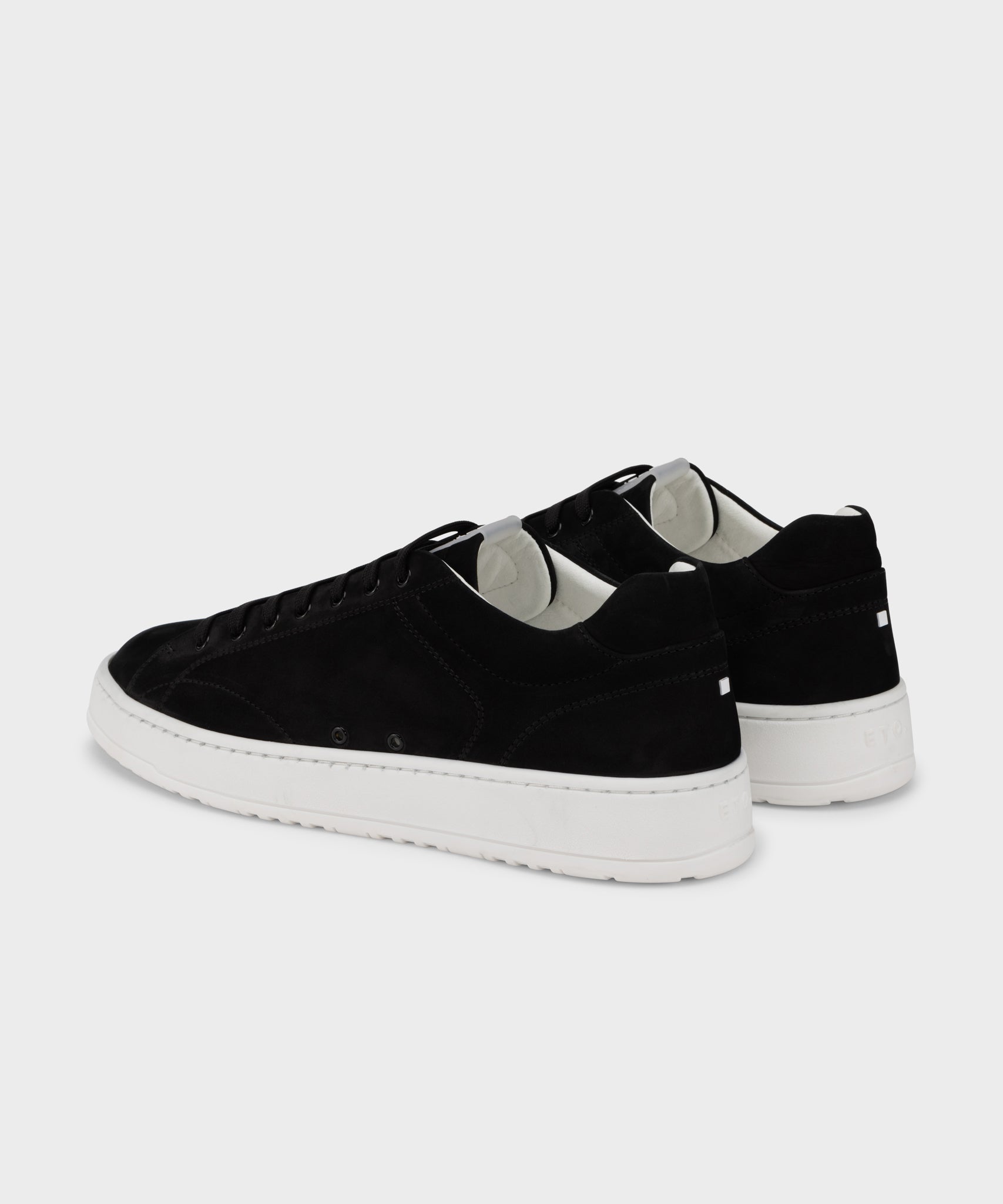 LT 04 Shades Nubuck Jet Black