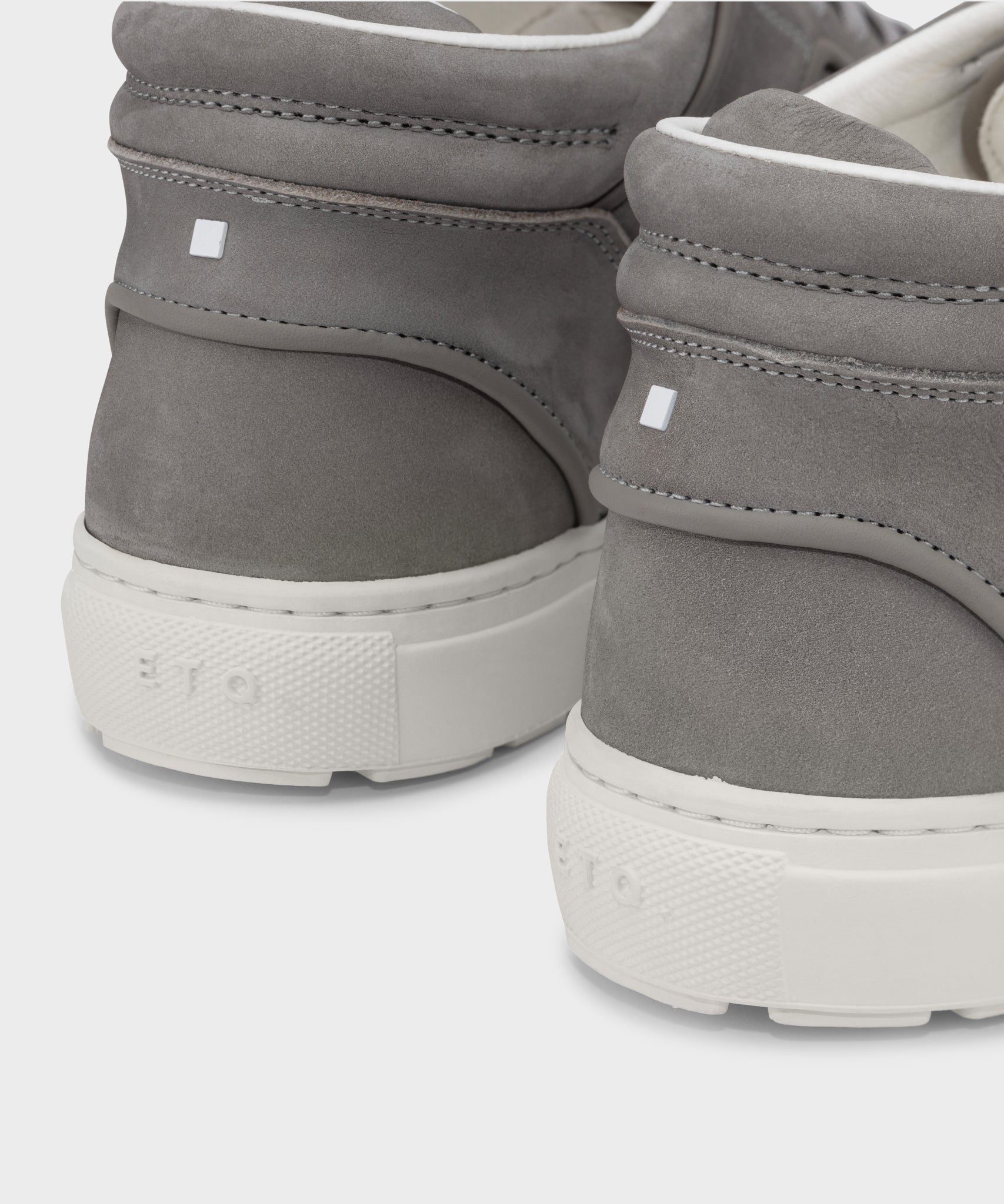 MT 02 Rugged Ash Grey