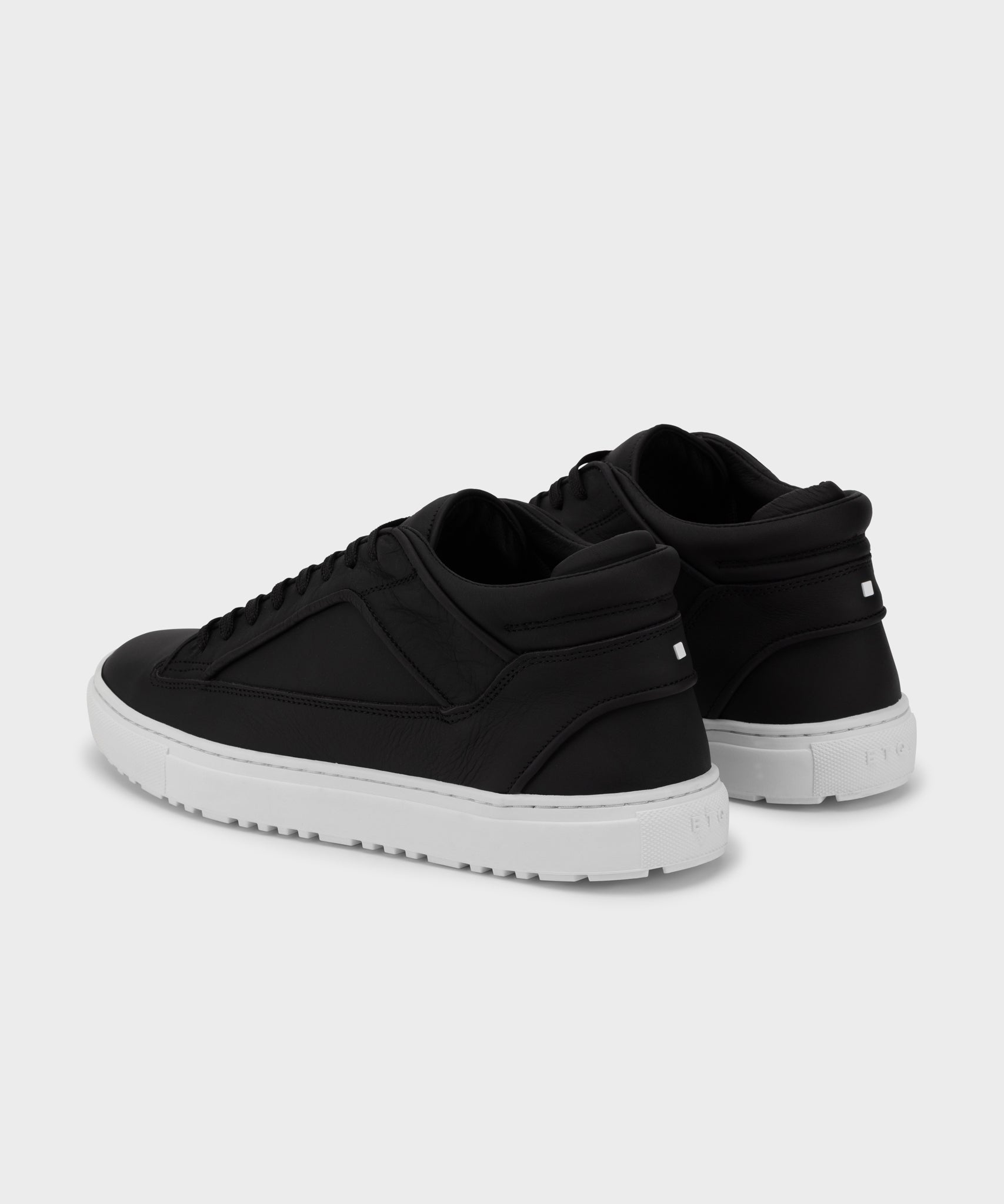 MT 02 Rugged Jet Black