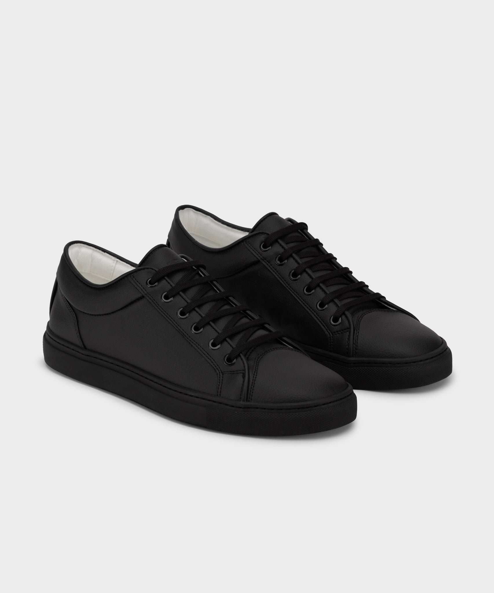 LT 01 Essence All Black