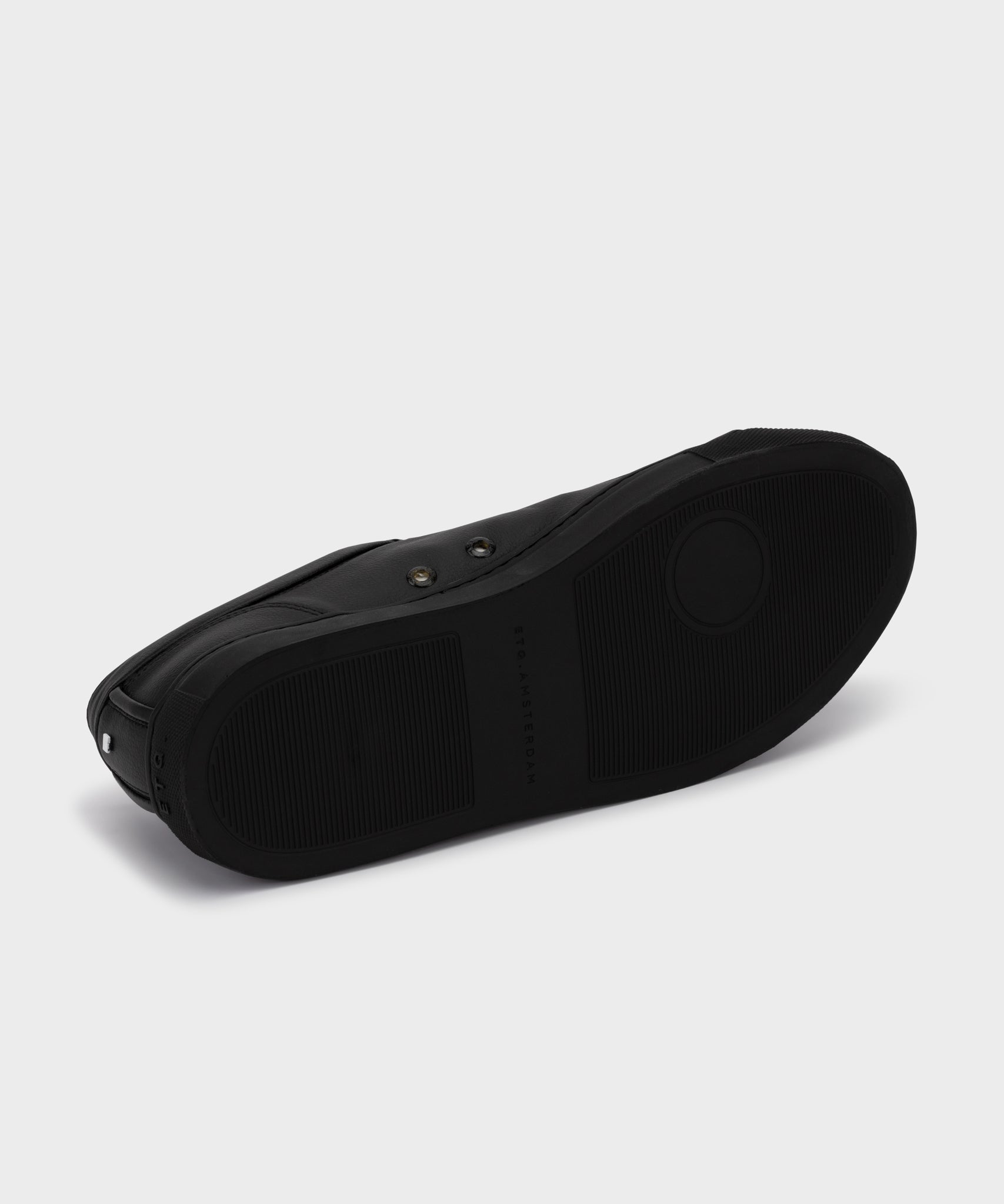 LT 01 Essence All Black