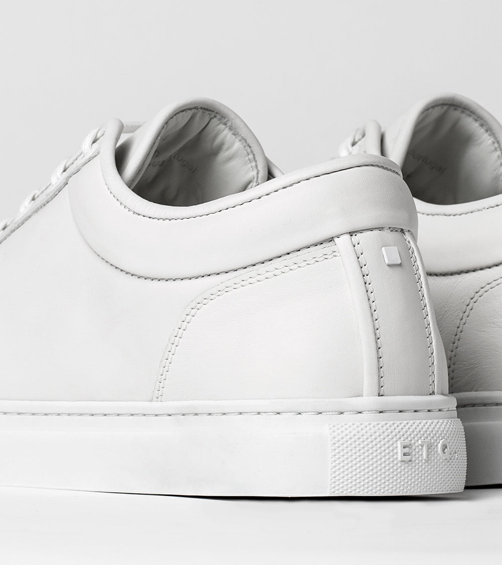 LT 01 Essence White