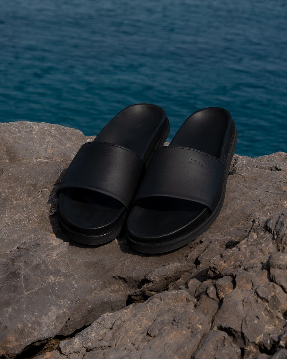 SL 01 Serrated All Black