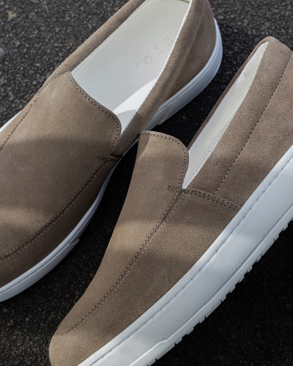 LS 01 Suede Desert Taupe